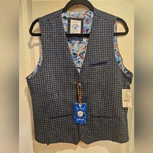 A Fish Named Fred vest size 38